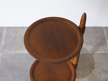 画像をギャラリービューアに読み込む, 北欧シェルフ マホガニーのサイドテーブルの上段 丸い棚