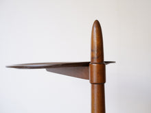 画像をギャラリービューアに読み込む, 北欧シェルフ マホガニーのサイドテーブルの柱の先端