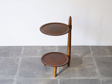 画像をギャラリービューアに読み込む, 北欧シェルフ マホガニーのサイドテーブルの2つの丸い棚