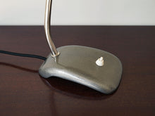 画像をギャラリービューアに読み込む, White shade & Gray base Table Lamp