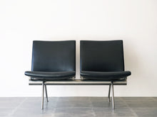 画像をギャラリービューアに読み込む, Hans J Wegner Kastrup sofa CH402 ハンスJウェグナー エアポートチェア カストラップベンチの正面