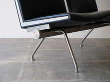 画像をギャラリービューアに読み込む, Hans J Wegner Kastrup sofa CH402 ハンスJウェグナー エアポートチェア カストラップベンチのスチールのフレームと脚