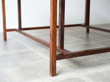 画像をギャラリービューアに読み込む, Henning Nørgaard Table