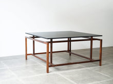 画像をギャラリービューアに読み込む, Henning Nørgaard Table