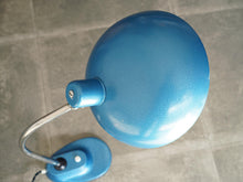 画像をギャラリービューアに読み込む, ハンガリーデザイン 青いテーブルランプ バウハウスデザイン家具 Marianne Brandt マリアンネブラントの照明の青いシェードと土台