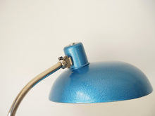 画像をギャラリービューアに読み込む, ハンガリーデザイン 青いテーブルランプ バウハウスデザイン家具 Marianne Brandt マリアンネブラントの照明の青いシェード