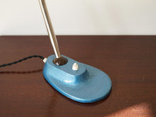 画像をギャラリービューアに読み込む, ハンガリーデザイン 青いテーブルランプ バウハウスデザイン家具 Marianne Brandt マリアンネブラントの照明の土台にスイッチ