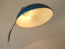 画像をギャラリービューアに読み込む, ハンガリーデザイン 青いテーブルランプ バウハウスデザイン家具 Marianne Brandt マリアンネブラントの照明の内部