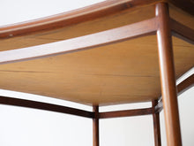 画像をギャラリービューアに読み込む, William Watting ウィリアムワッテン デザイナーズテーブル テーブルの裏面