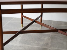 画像をギャラリービューアに読み込む, William Watting ウィリアムワッテン デザイナーズテーブル テーブル足元のクロスした梁
