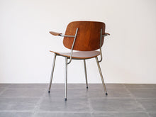 画像をギャラリービューアに読み込む, Børge Mogensen(ボーエ・モーエンセン)Søborg Armchair 肘掛け付きソボーチェアの背面