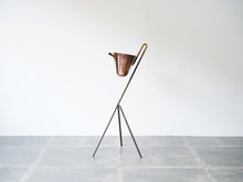 画像をギャラリービューアに読み込む, Carl Aubock(カール・オーボック)の灰皿スタンド モデル3866