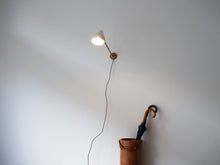 画像をギャラリービューアに読み込む, Vilhelm Lauritzenヴィルヘルム・ラウリッツェン ウォールランプ 壁掛けライトと傘立て