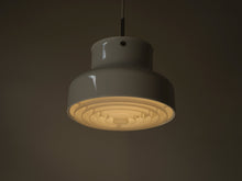 画像をギャラリービューアに読み込む, Anders Pehrson ペンダントライト 北欧 白 点灯イメージアップ