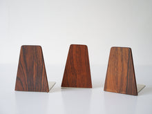 画像をギャラリービューアに読み込む, Kai Kristiansen Trapezium shaped Bookend カイクリスチャンセンのローズウッドのブックエンド さまざまな木目が美しい