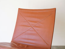 画像をギャラリービューアに読み込む, Poul Kjærholm PK22 EKC製 ポールケアホルムのイージーチェアの背もたれ ブラウンのレザー