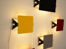 画像をギャラリービューアに読み込む, Charlotte Perriand(シャルロット・ペリアン)ウォールランプ黄色の点灯