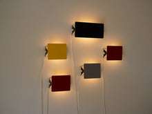 画像をギャラリービューアに読み込む, Charlotte Perriand(シャルロット・ペリアン)ウォールランプ黄色の各色点灯