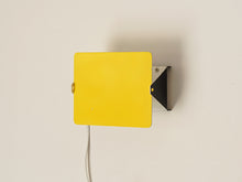 画像をギャラリービューアに読み込む, Charlotte Perriand(シャルロット・ペリアン)ウォールランプ黄色