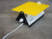 画像をギャラリービューアに読み込む, Charlotte Perriand(シャルロット・ペリアン)ウォールランプ黄色のスイッチ