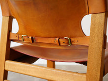 画像をギャラリービューアに読み込む, スパニッシュチェアの後ろのベルト