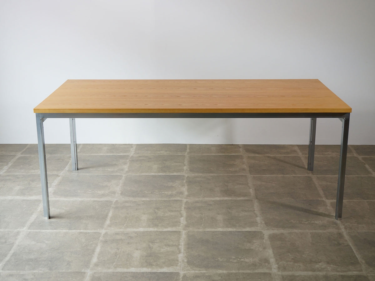 Poul Kjærholm（ポール・ケアホルム）PK55 テーブル｜ 北欧家具