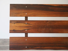 画像をギャラリービューアに読み込む, Georg Thamsのソファ背もたれアップ