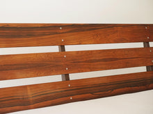 画像をギャラリービューアに読み込む, Georg Thamsのソファ背もたれ中央