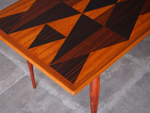 画像をギャラリービューアに読み込む, スウェーデンデザインのテーブルの天板
