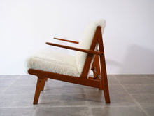 画像をギャラリービューアに読み込む, モーエンセンのソファー側面