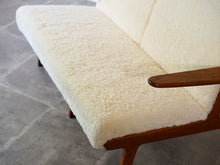 画像をギャラリービューアに読み込む, モーエンセンのソファー座面