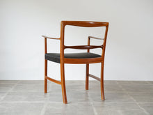 画像をギャラリービューアに読み込む, Ole Wanscher Armchair