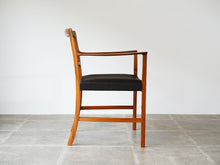 画像をギャラリービューアに読み込む, Ole Wanscher Armchair