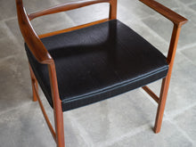 画像をギャラリービューアに読み込む, Ole Wanscher Armchair