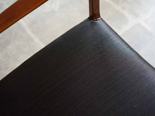 画像をギャラリービューアに読み込む, Ole Wanscher Armchair