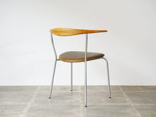 画像をギャラリービューアに読み込む, Hans J. Wegner JH701 ハンスJウェグナーのアームチェアの背面