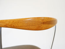 画像をギャラリービューアに読み込む, Hans J. Wegner JH701 ハンスJウェグナーのアームチェアの背もたれ