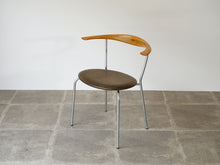 画像をギャラリービューアに読み込む, Hans J. Wegner JH701 Chair