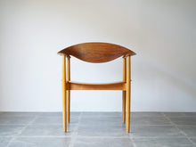 画像をギャラリービューアに読み込む, メトリポリタンチェアの正面