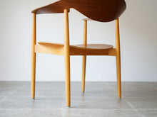 画像をギャラリービューアに読み込む, メトリポリタンチェアの脚