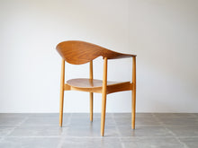 画像をギャラリービューアに読み込む, メトリポリタンチェアの背面