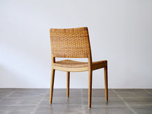 画像をギャラリービューアに読み込む, ハンスウェグナーJH504チェアの後ろ姿