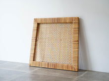 画像をギャラリービューアに読み込む, Ole Wanscher(オーレヴァンシャー)のPJ149 Colonialコロニアルチェアの籐の座面は外せる