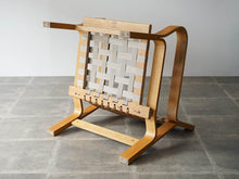 画像をギャラリービューアに読み込む, Hans J Wegner GE671 ハンスJウェグナーのゲタマ製イージチェアの裏面