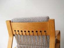 画像をギャラリービューアに読み込む, Hans J Wegner GE671 ハンスJウェグナーのゲタマ製イージチェアの背面