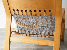 画像をギャラリービューアに読み込む, Hans J Wegner GE671 ハンスJウェグナーのゲタマ製イージチェアの背面のロープ