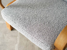 画像をギャラリービューアに読み込む, Hans J Wegner GE671 ハンスJウェグナーのゲタマ製イージチェアのブークレ素材の座面のクッション