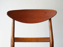 画像をギャラリービューアに読み込む, フィンユールの椅子 ダイニングチェア レザーFinn Juhl SW96 Chair Søren Willadsen 北欧デザインチェア 椅子の背もたれフィンユールのチェアSW96 Finn Juhl SW96 chair Søren Willadsen 北欧デザインの椅子の背もたれ