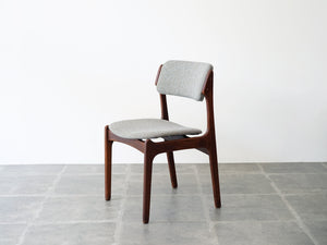 エリック・バックのダイニングチェア グレー布張り Erik Buch Model 49 Chair 北欧デザインの椅子