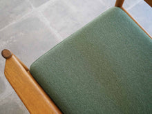 画像をギャラリービューアに読み込む, Danish Design Oak Armchair Illums Bolighus Kjellerup Vaeveri デンマークデザイン オーク材 ウール張り アームチェアの座面
